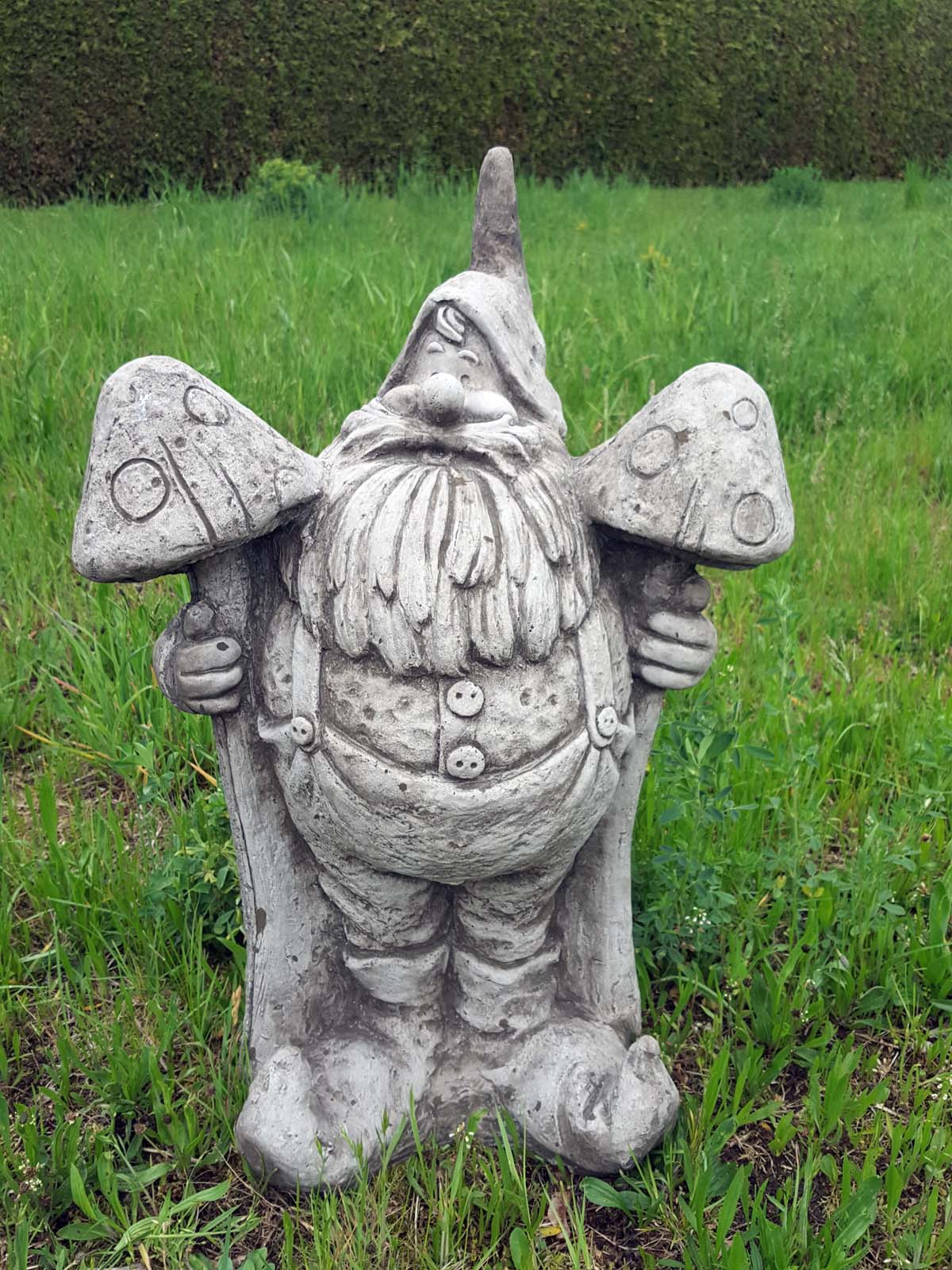 Steinfigur Troll Pixi sitzt auf Pilz Gnom Golom Wichtel Gartenfigur Steinguss 
