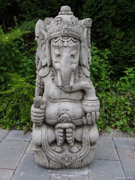 Medium Ganesha - Elefantengott aus massivem Steinguss - frostfest