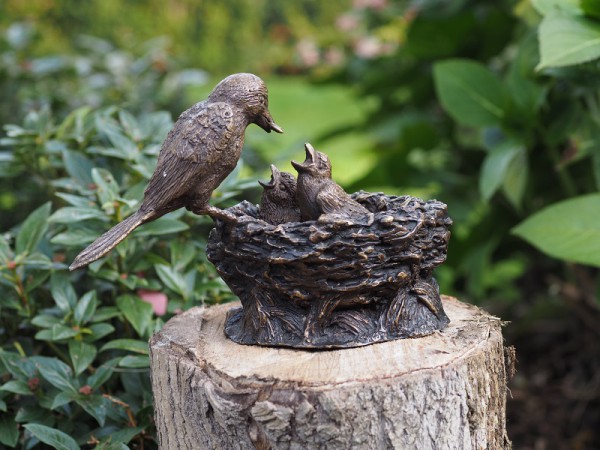 Vogelnest aus Bronze