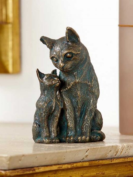 Katzen aus Bronzeguss - Schmusekatzen