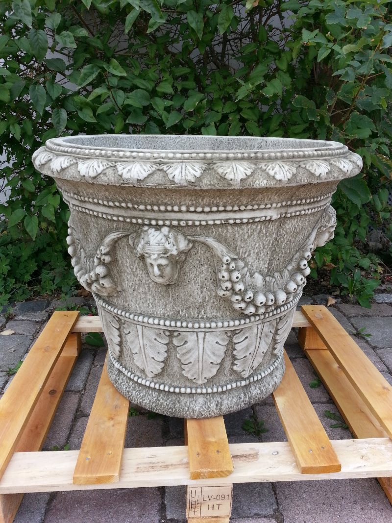 Große Pflanztöpfe Garten 28+ schön Fotos Grosse Pflanztöpfe Für Garten / Pflanztopf als Gesicht