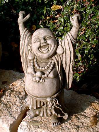 Hand up Buddha aus Steinguss