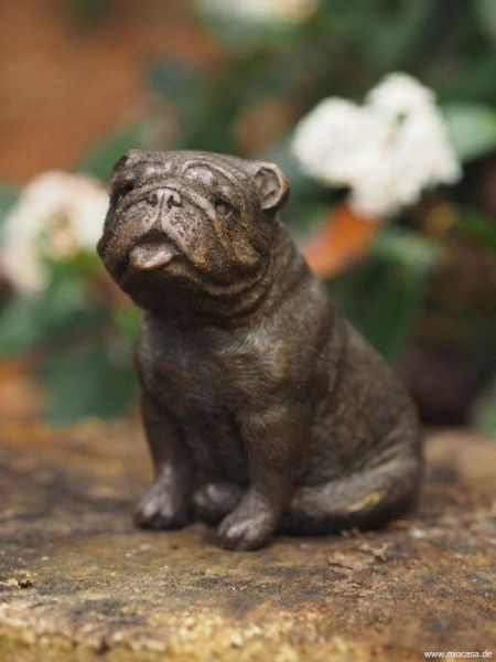 Bronzeskulptur kleiner Mops