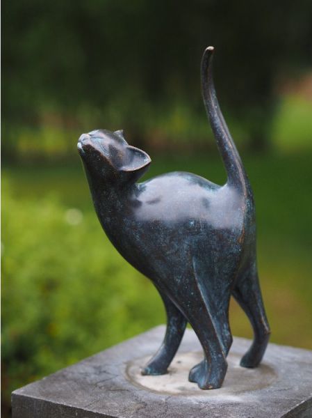 Bronzefigur Katze stehend
