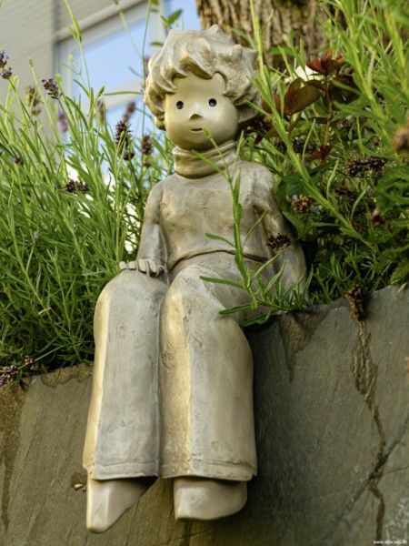 Der kleine Prinz Kantenhocker Kunststein