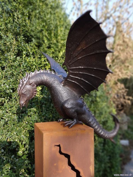 Drache Smaug aus Bronze