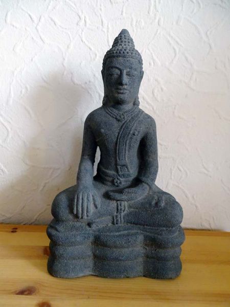Sitzender Buddha thailändisch
