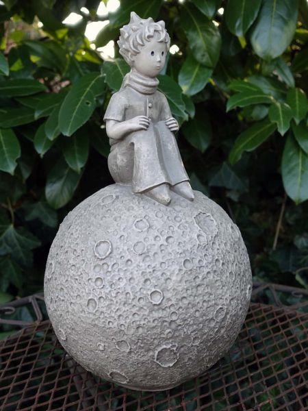 Der kleine Prinz auf dem Mond  - Dekofigur