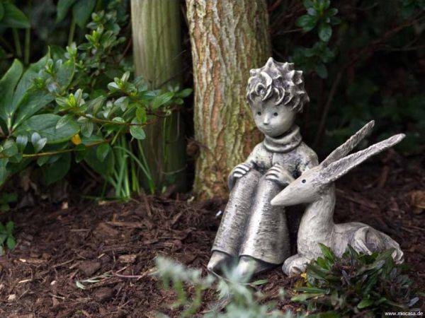 Der kleine Prinz mit Schal und Fuchs