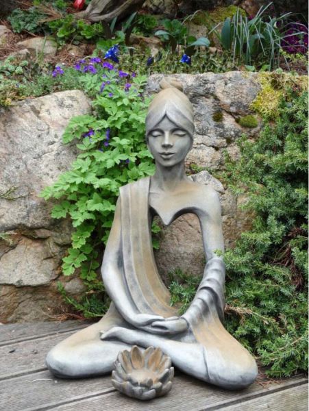 Yoga Spirit "Anahata - Herzchakra", Steinguss Rosteffekt