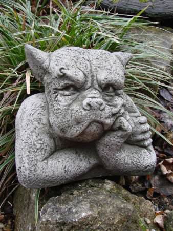 Gargoyle Gordon Steinfigur von Fiona Scott