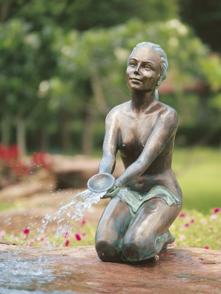 Bronzefigur Chiara