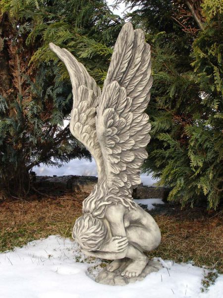 Großer Engel Rachel - Engel Frau mit Flügel aus Steinguss